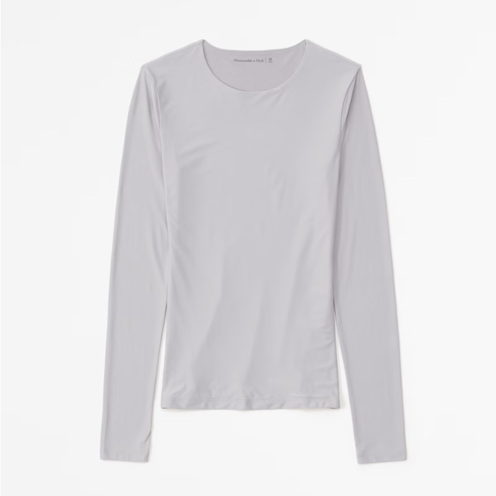 Soft Matte Long sleeve Tuckable Tee